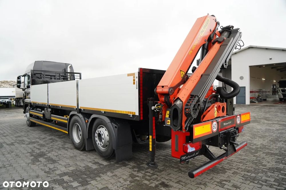 MAN TGS 26.440 / 6X2 / SKRZYNIOWY 7,5 M / OŚ PODNOSZONA  + HDS PALFINGER PK 18002  / MAX UDŹWIG: 6 000 KG / STEROWANIE RADIOWE / ROTATOR / KLIMA POSTOJOWA /  MANUAL / EURO 6 - 5