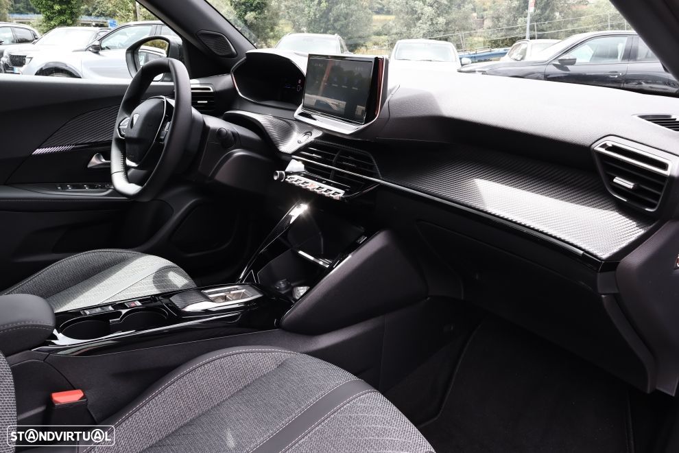 Peugeot e-2008 54 kWh Allure - 15