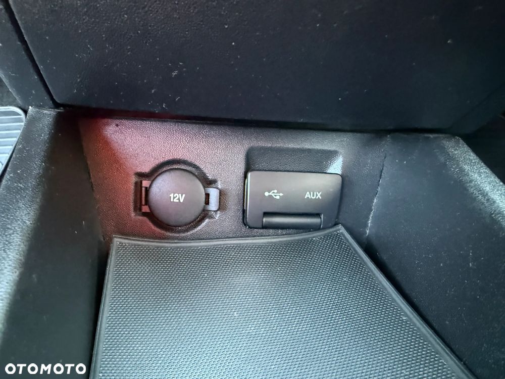 Kia Ceed 1.6 CRDi 90 Vision - 16