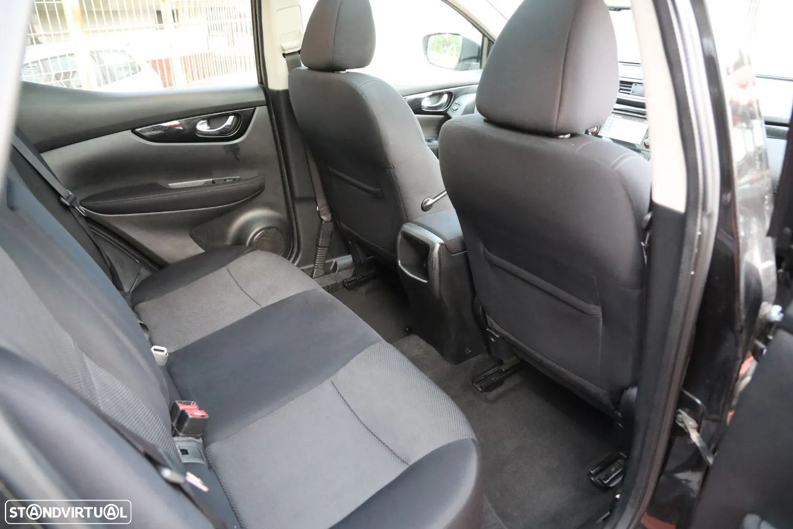 Nissan Qashqai 1.5 dCi N-Connecta 18 - 24