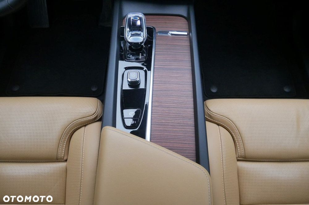 Volvo XC 60 - 11