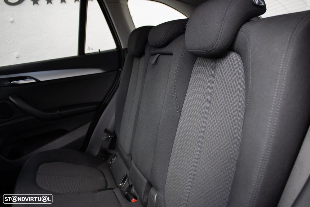 BMW X1 16 d sDrive Line Sport Auto - 18