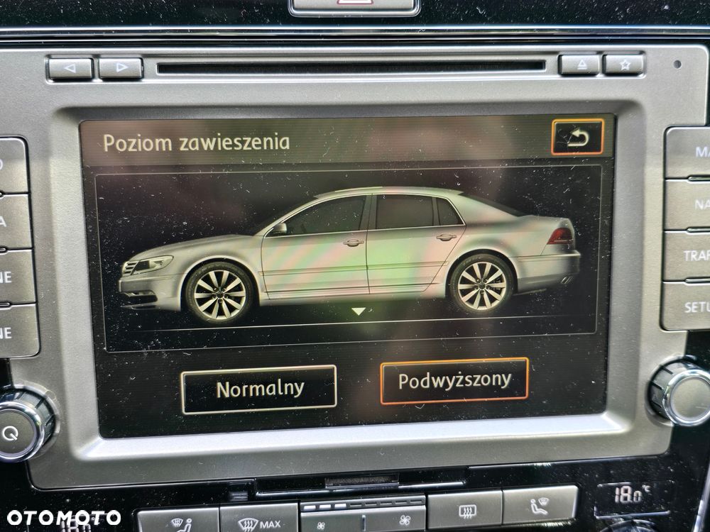 Volkswagen Phaeton 4.2 V8 4MOTION Automatik (5 Sitzer) - 36