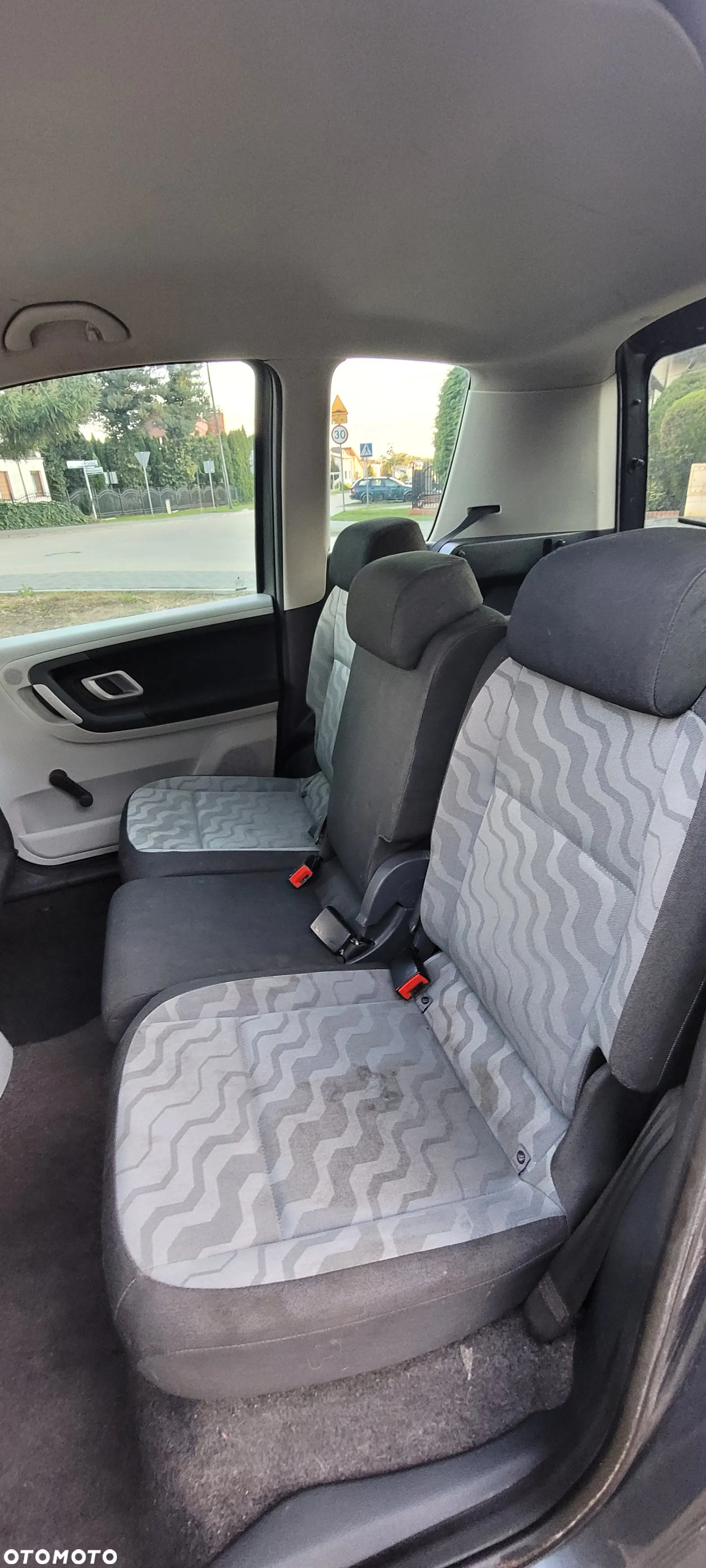 Skoda Roomster 1.6 16V Comfort - 25