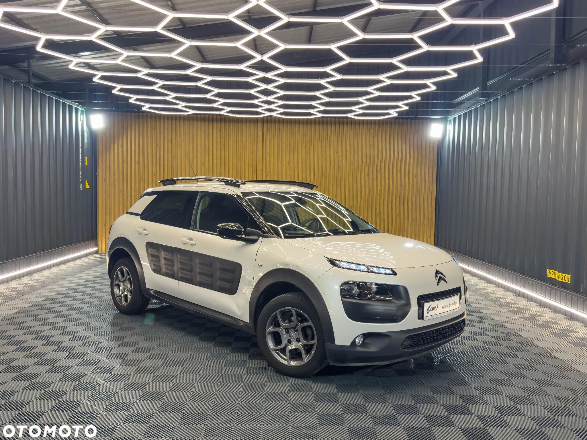 Citroën C4 Cactus 1.2 PureTech Live - 1