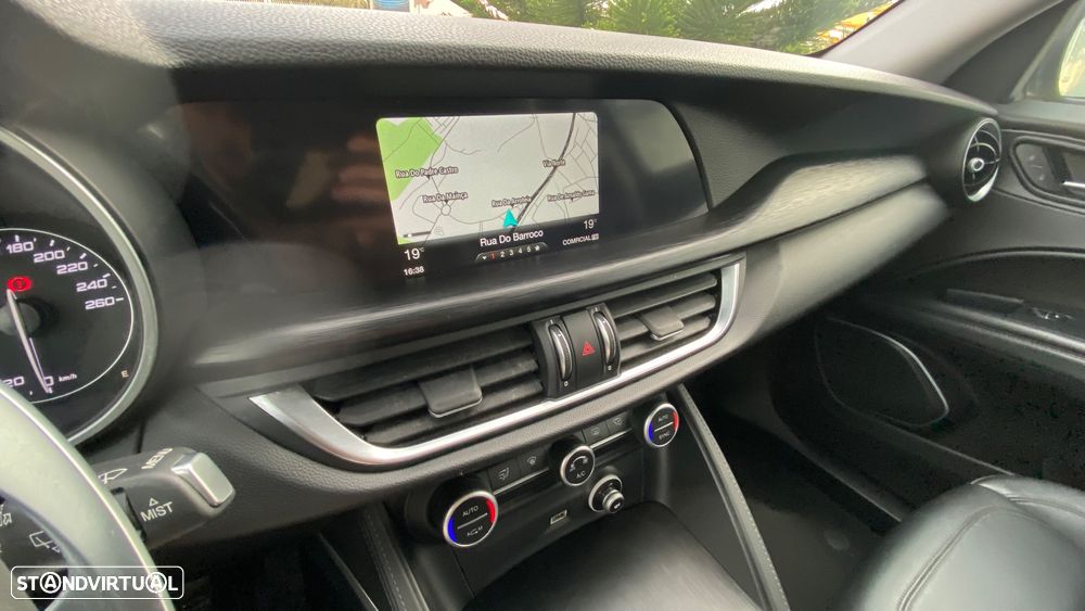 Alfa Romeo Stelvio 2.2 D Super AT8 - 40