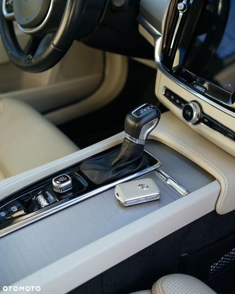 Volvo S90 T6 AWD Inscription - 27