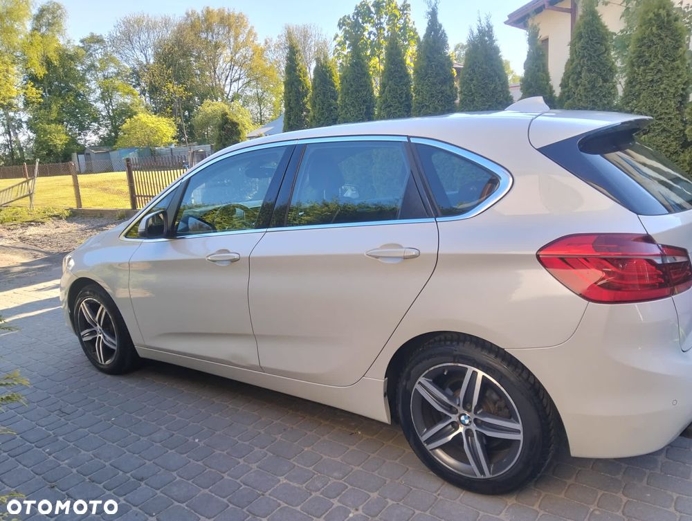 BMW Seria 2 218d xDrive Sport Line - 7