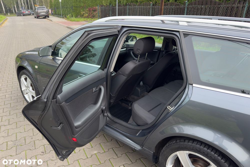 Audi A4 Avant - 10