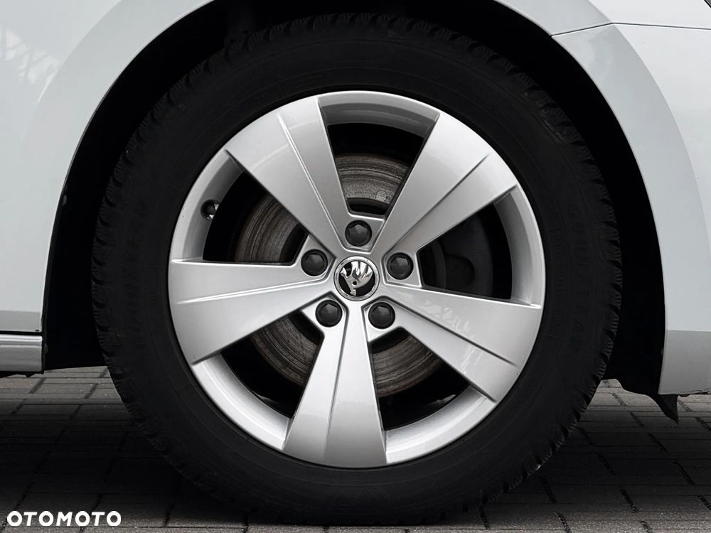 Skoda Superb 2.0 TDI SCR Style DSG - 5