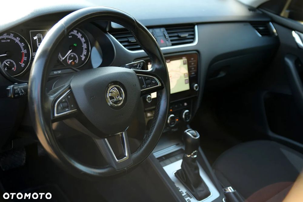 Skoda Octavia 2.0 TDI DSG Exclusive - 24