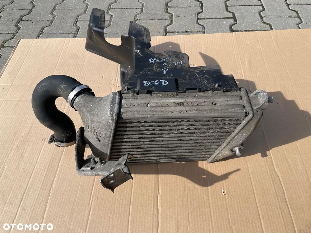 AUDI A8 D3 3.0 TDI INTERCOOLER PRAWY 4E0145806D - 1