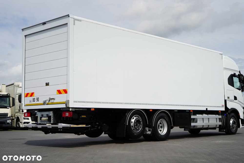 Iveco / S-WAY / 420 / E 6 / KONTENER + WINDA / 22 PALETY / RETARDER / OŚ SKRĘTNA / ROLETA - 34