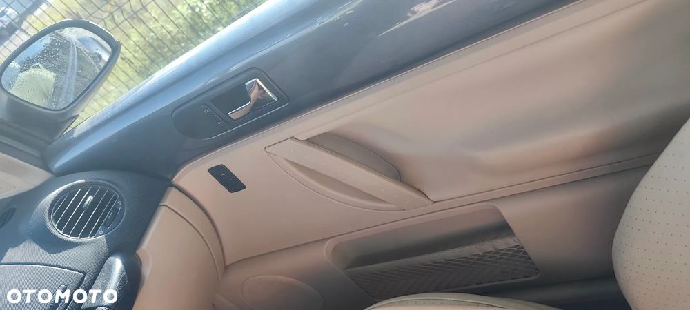 Volkswagen New Beetle 1.6 - 10