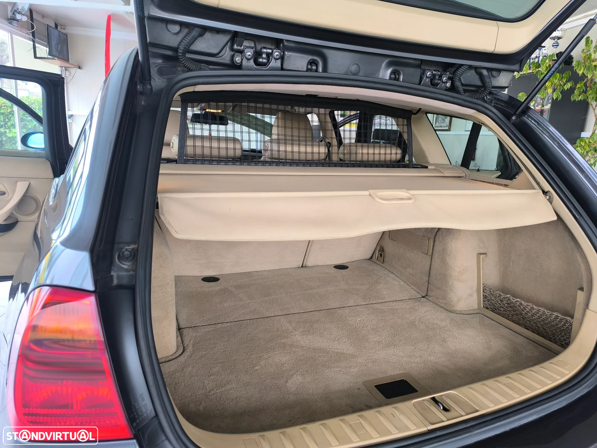BMW 320 d Touring - 31