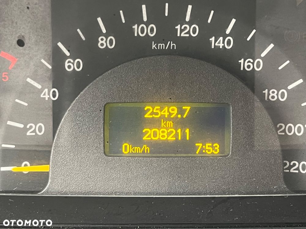 Mercedes-Benz Vito - 14