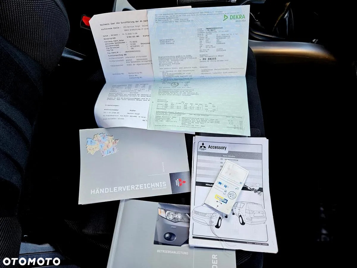 Mitsubishi Outlander 2.4 4WD Inform - 28