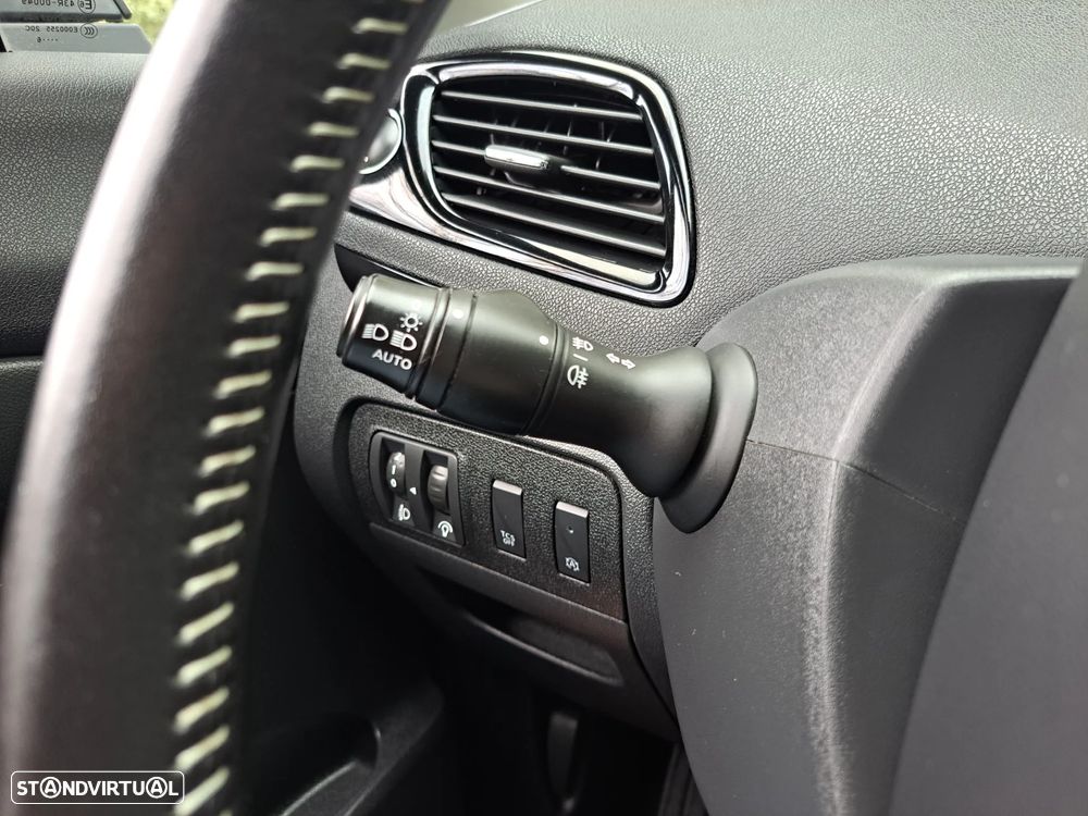 Renault Scénic 1.5 dCi Bose Edition SS - 12