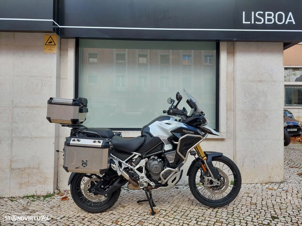 Triumph Tiger 1200 Rally Explorer - 1