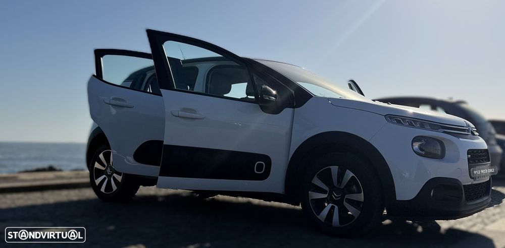 Citroën C3 1.2 PureTech Shine EAT6 - 2
