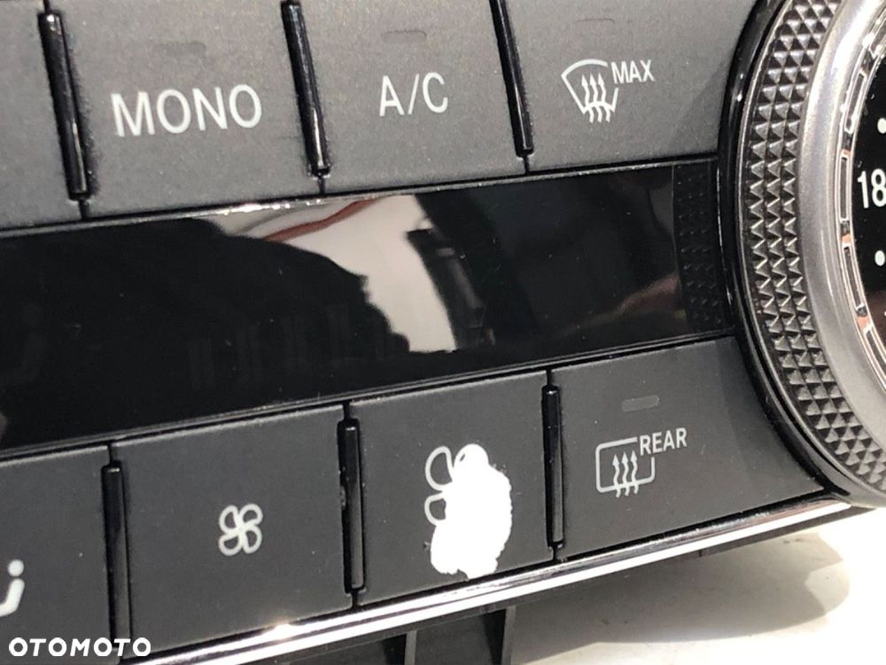 PANEL STEROWANIA NAWIEWU  MERCEDES-BENZ KLASA C (W204) 2007 - 2015 C 200 Kompressor (204.041) 135 kW - 2