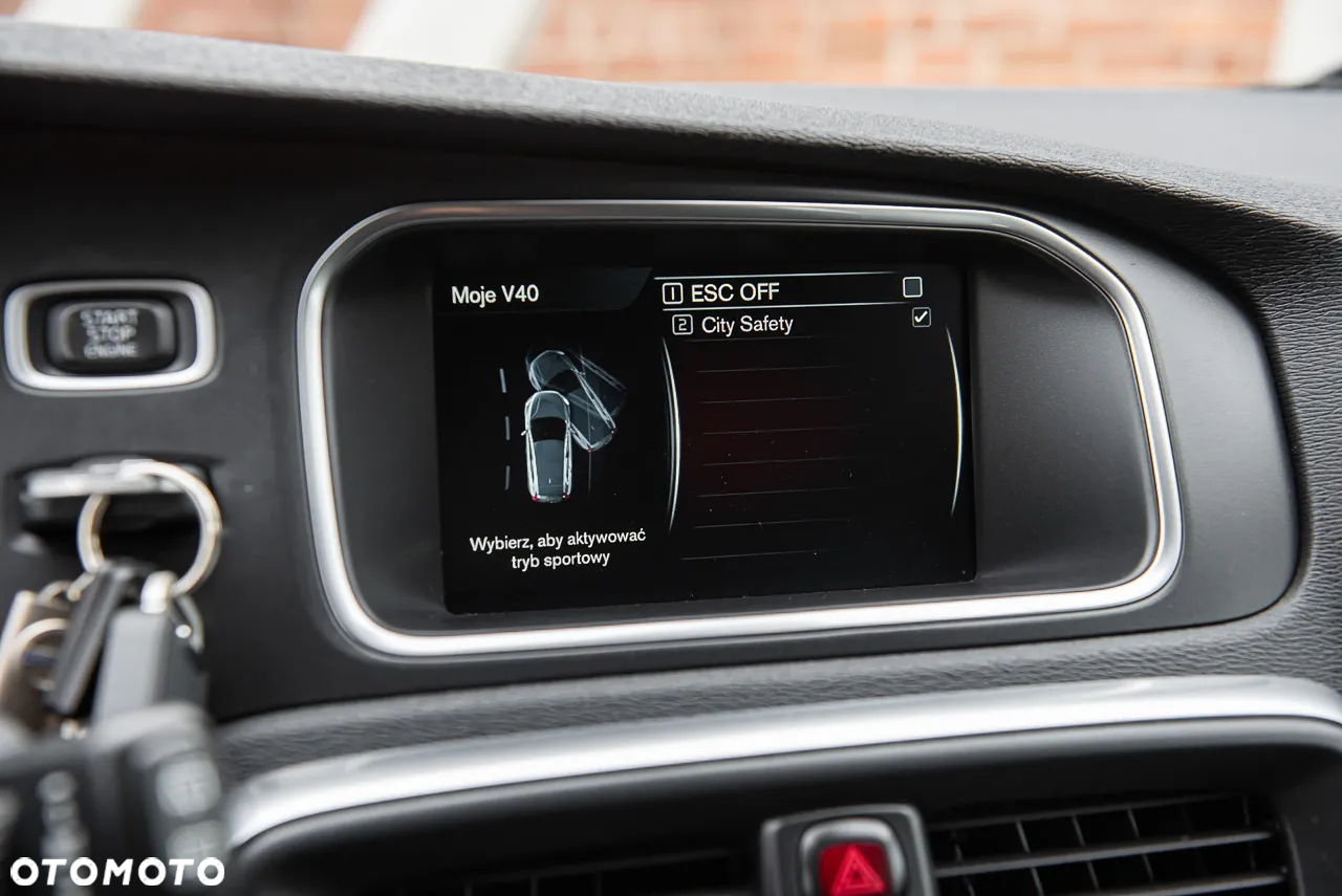 Volvo V40 D2 Drive-E SCR Momentum - 25