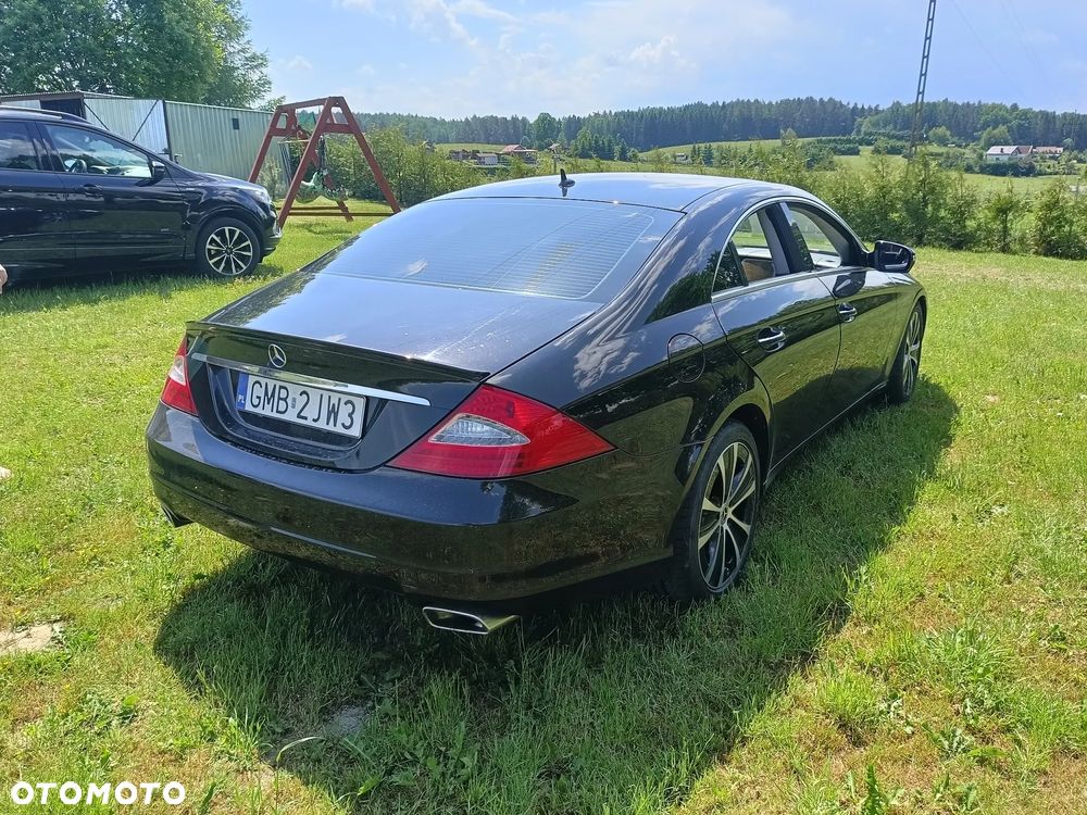 Mercedes-Benz CLS - 4