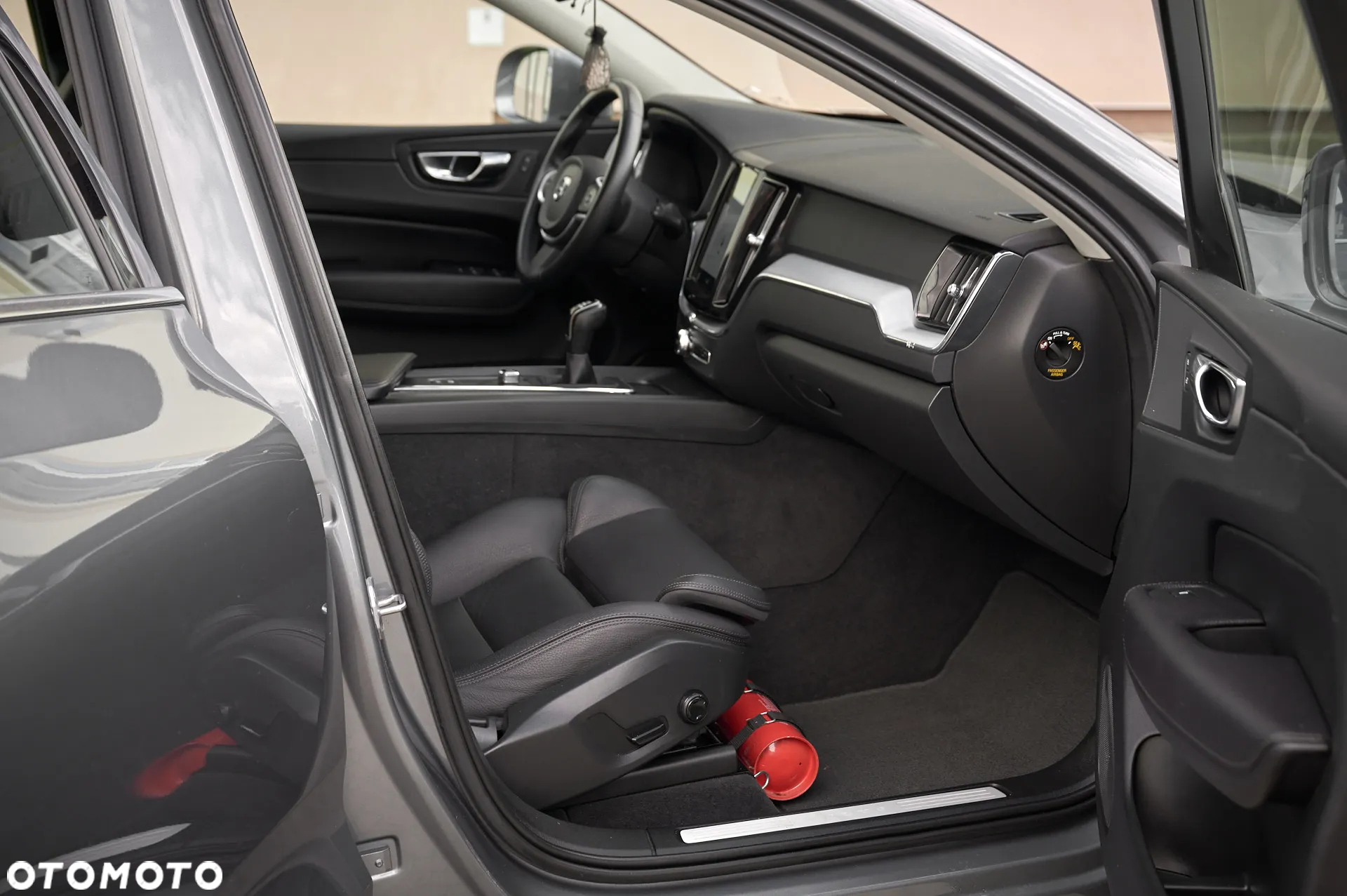 Volvo XC 60 D3 Momentum Pro - 28