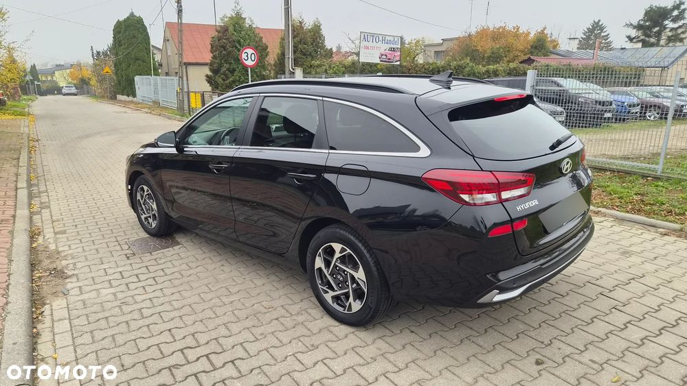 Hyundai i30 1.5 T-GDI 48V Executive DCT - 6