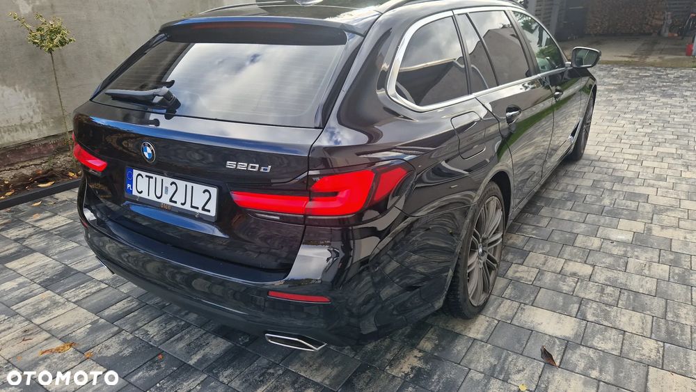 BMW Seria 5 520d Touring Luxury Line - 4