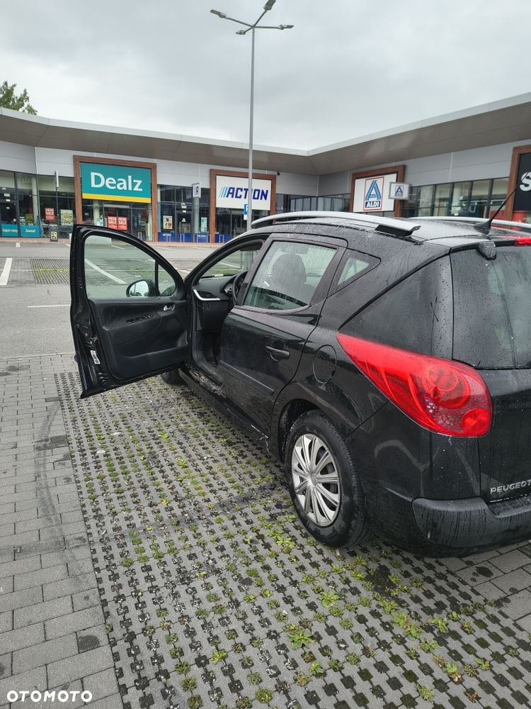 Peugeot 207 - 4