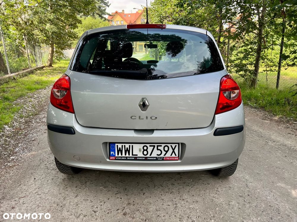 Renault Clio 1.2 16V Alize - 6