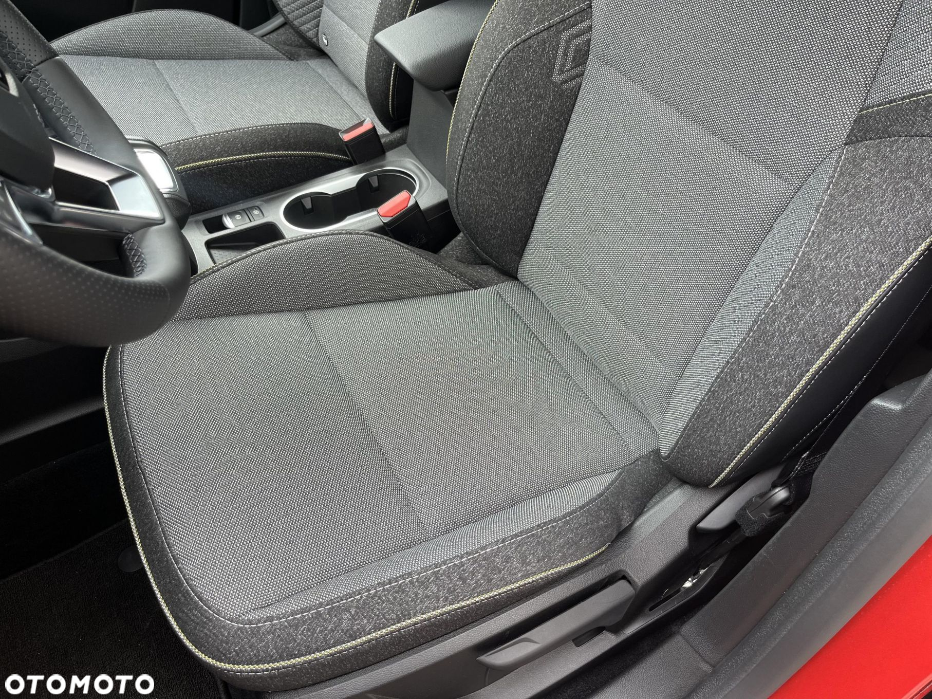 Renault Captur 1.0 TCe Techno - 12