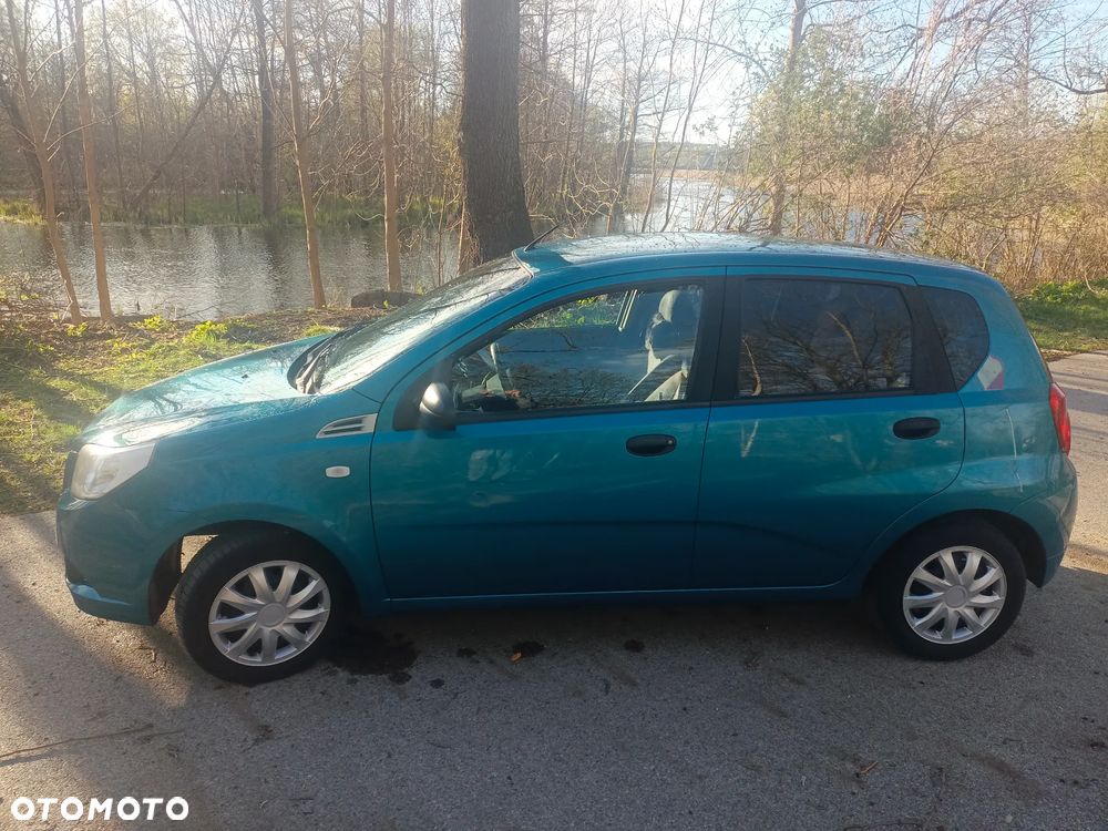 Chevrolet Aveo 1.2 16V Base - 5