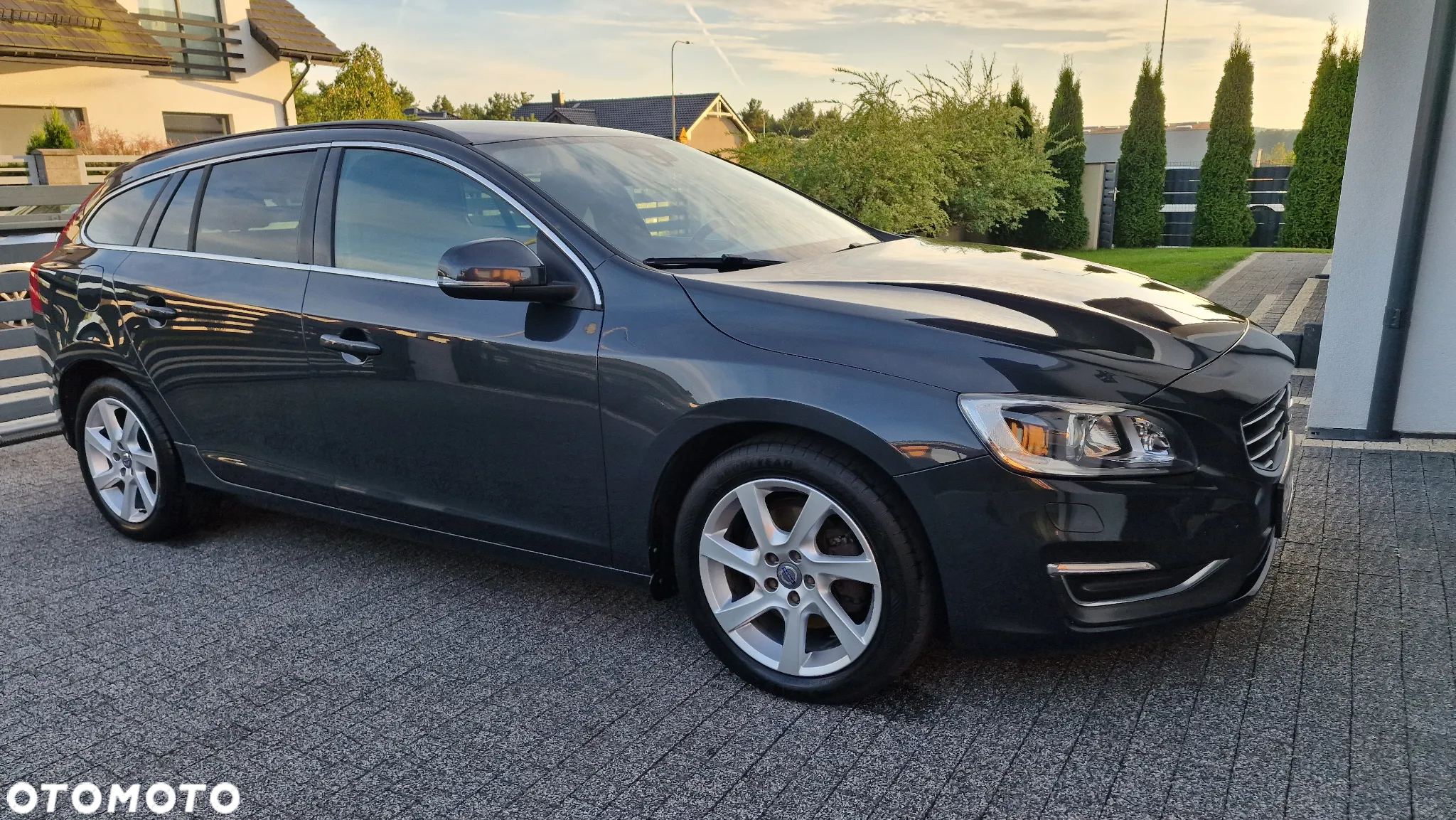 Volvo V60 D4 Drive-E Summum - 10