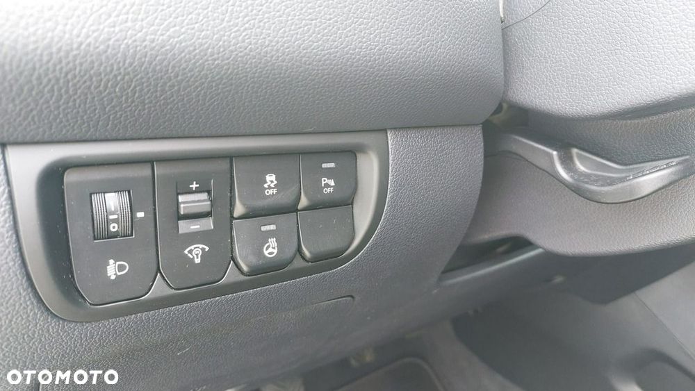 Kia Rio 1.4 CRDI Spirit - 10