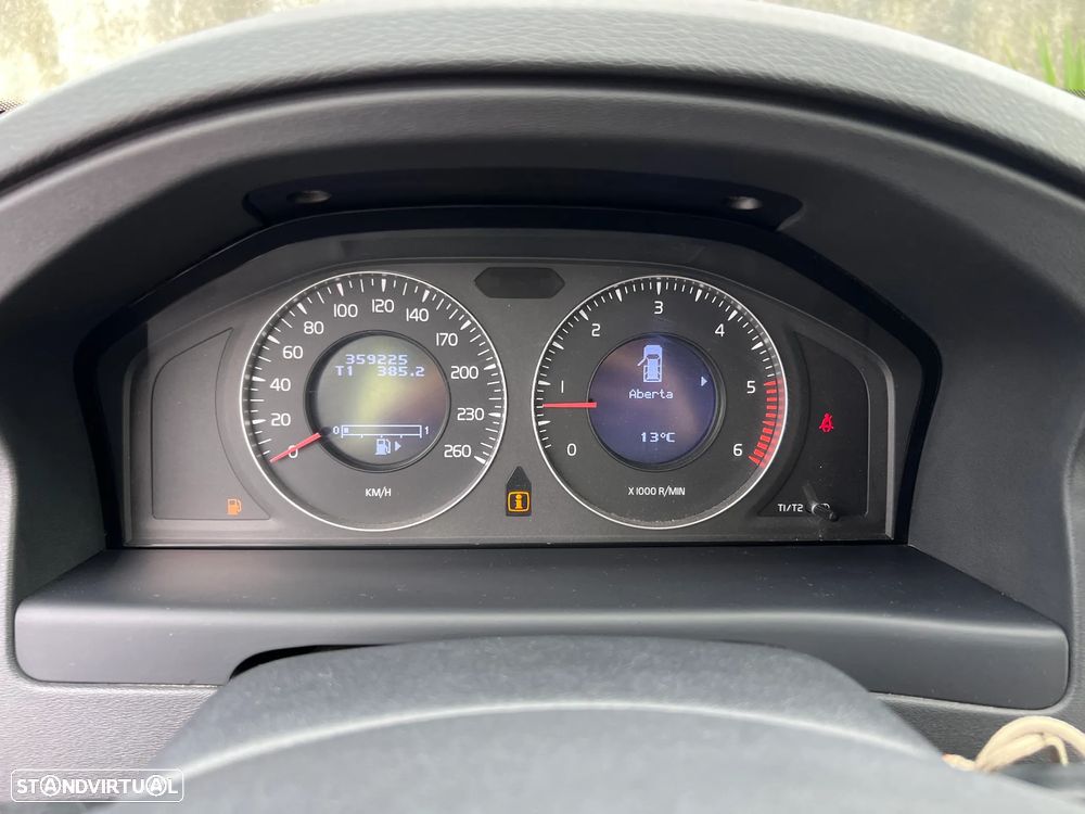 Volvo V70 2.4D Ocean Race - 16