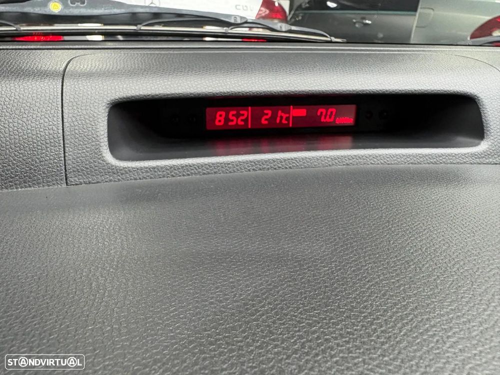 Suzuki Swift 1.3 DDiS Sport — fotografia 22
