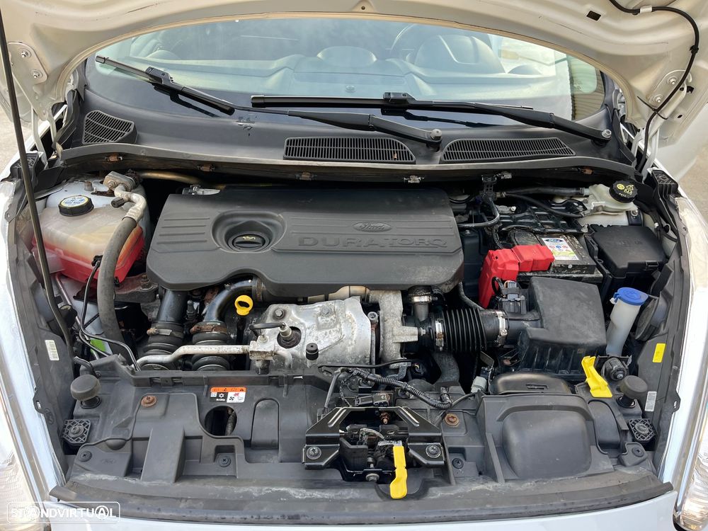 Ford Fiesta 1.5 TDCi STLine - 36