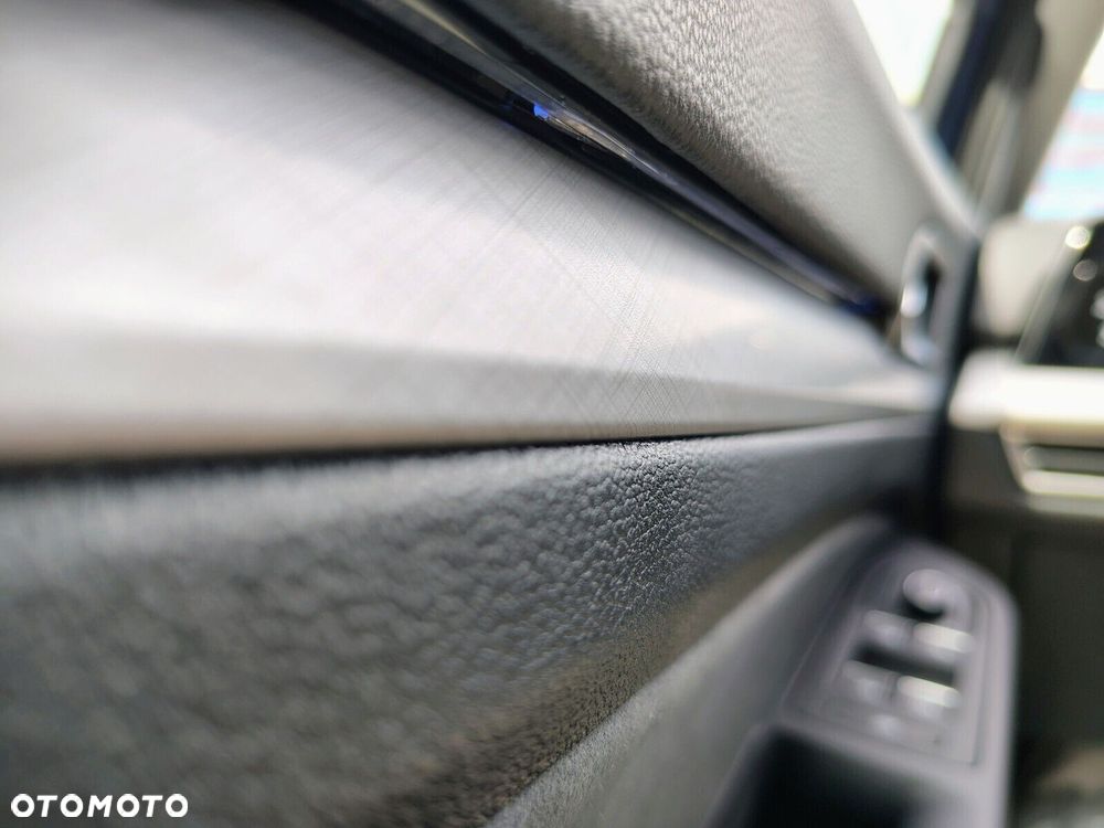 Volkswagen Golf - 27