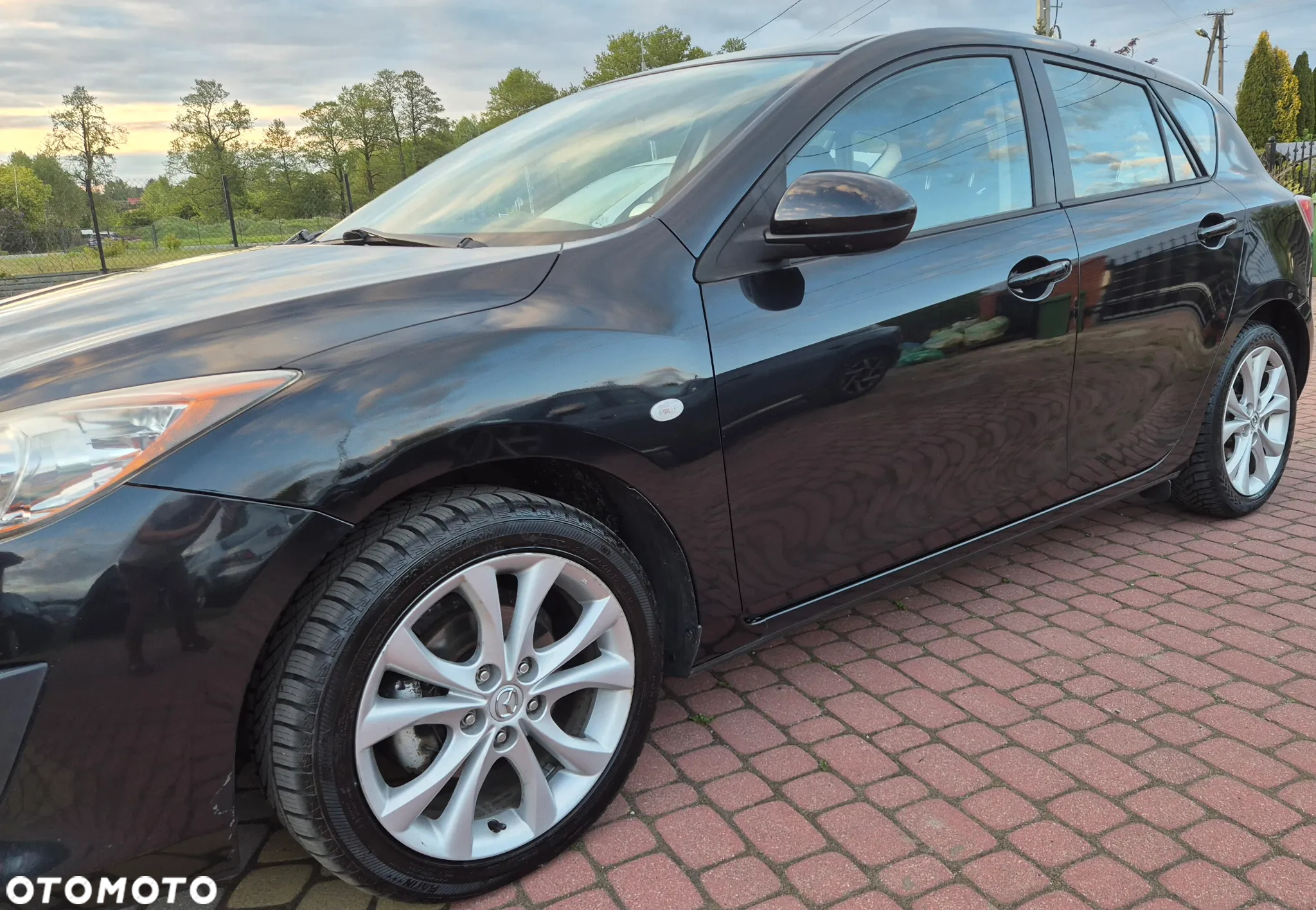 Mazda 3 1.6 Active + - 18