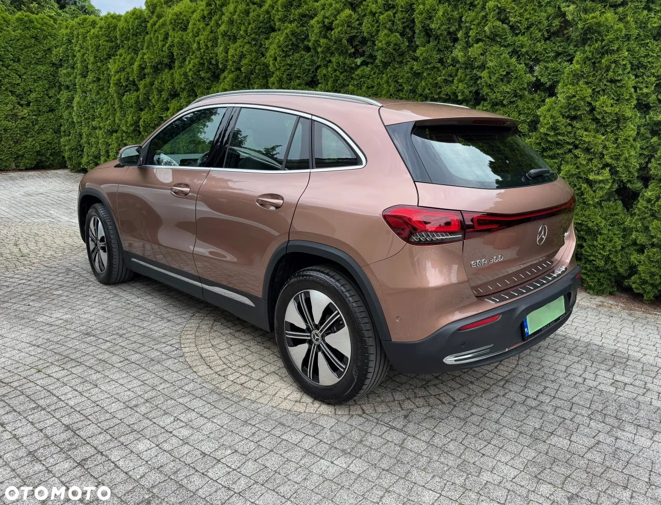 Mercedes-Benz EQA 300 66.5kWh 4-Matic Electric Art - 3