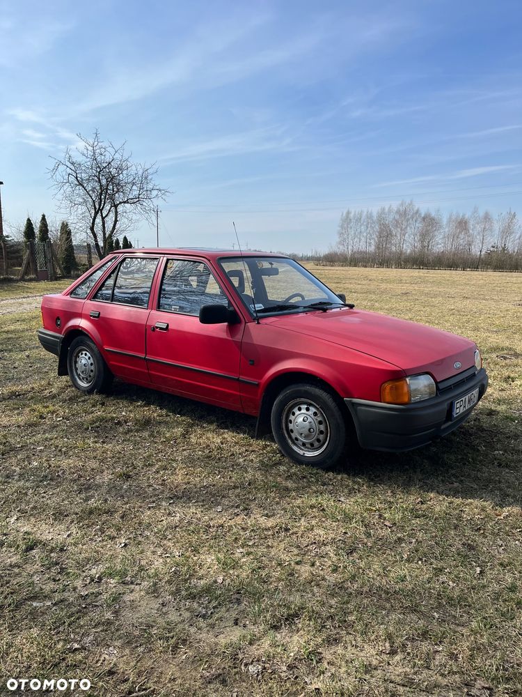 Ford Escort - 2