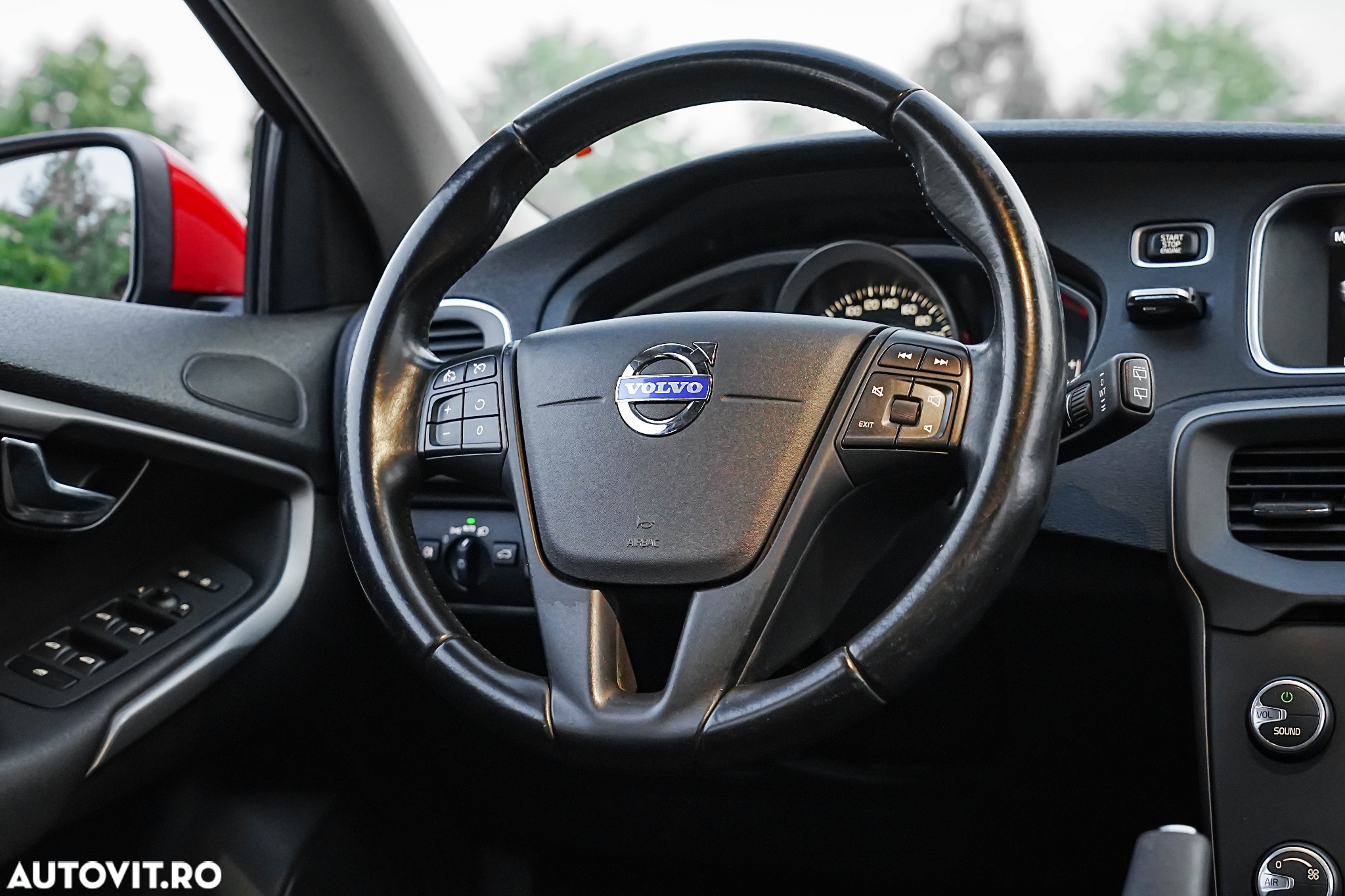 Volvo V40 - 18