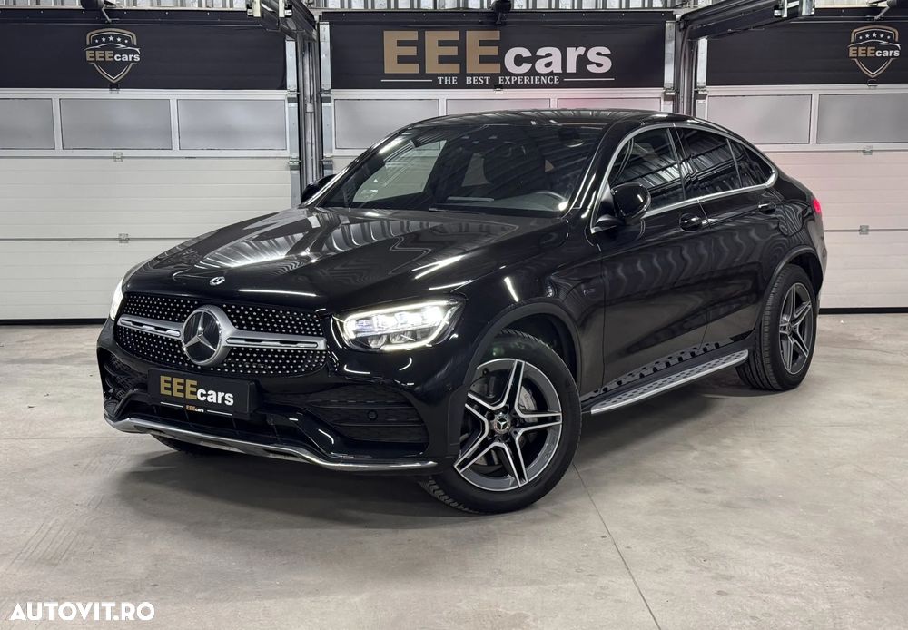 Mercedes-Benz GLC 300 e 4Matic 9G-TRONIC AMG Line Plus - 35