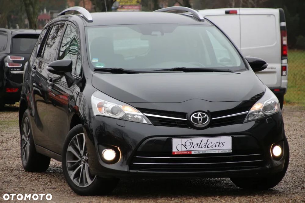 Toyota Verso 1.8 Sol plus NAVI 7os - 3