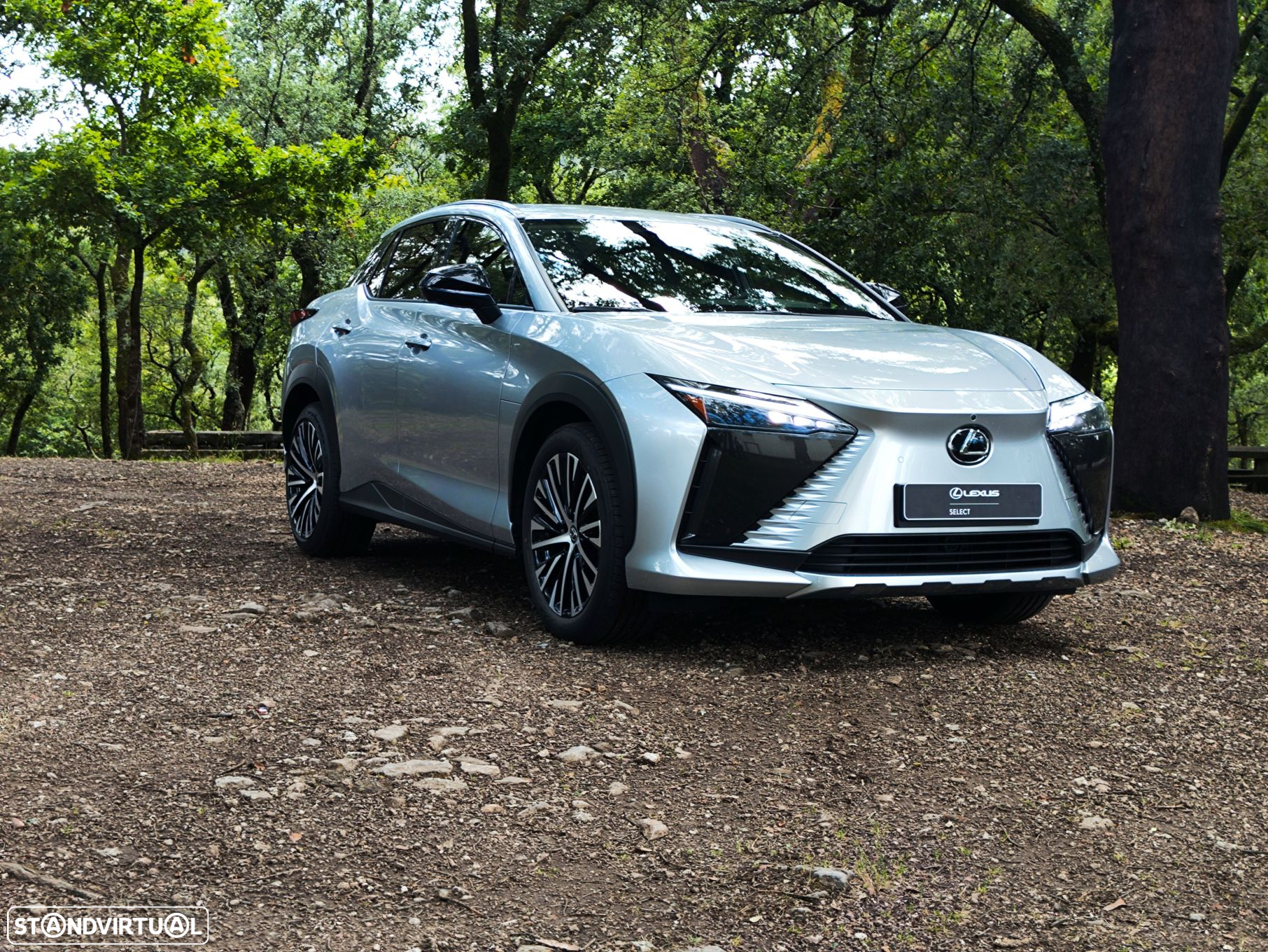 Lexus rz-450e Premium Monotone c/ mala elétrica - 3