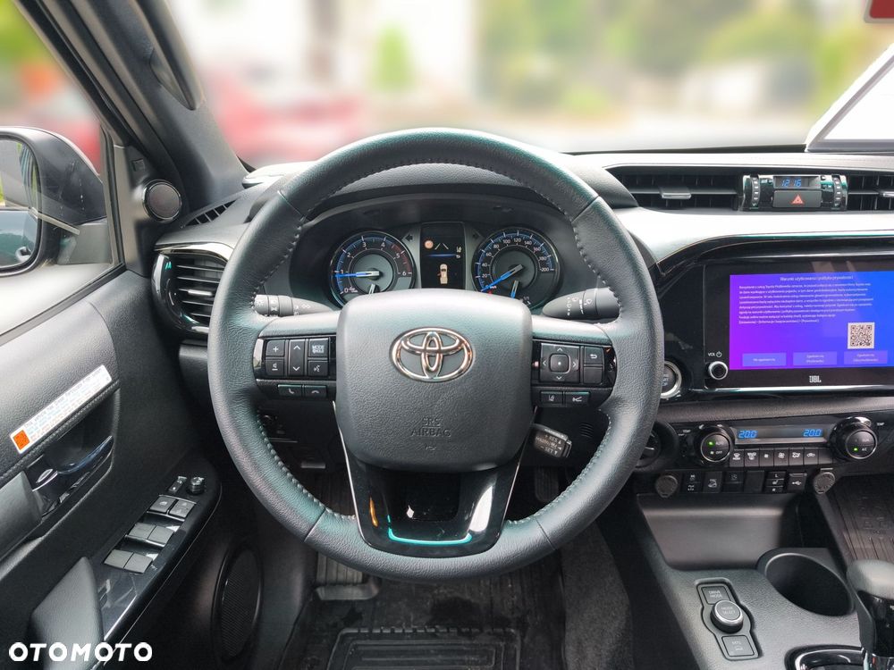 Toyota Hilux 2.8 D-4D mHEV Double Cab Invincible 4x4 - 17