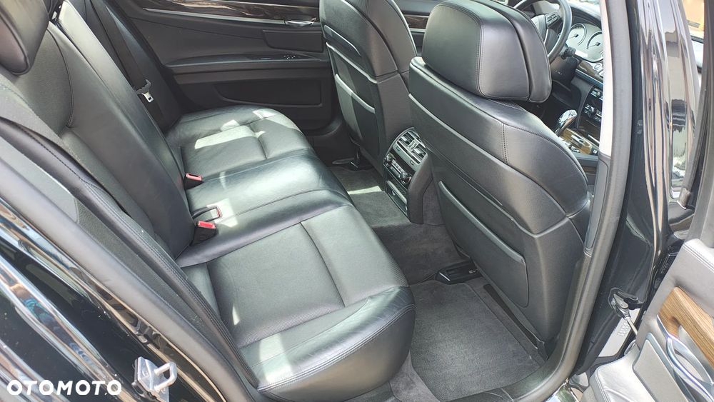 BMW Seria 7 730d Blue Performance - 12