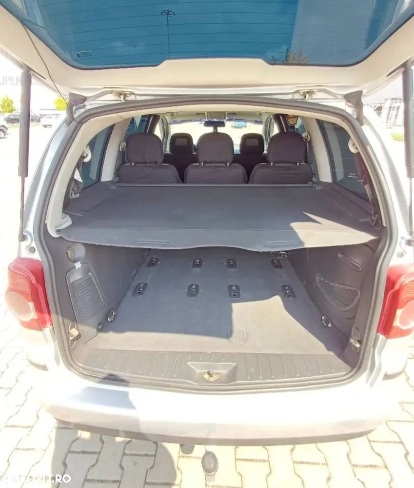 Volkswagen Sharan 2.0 TDI Trendline - 2